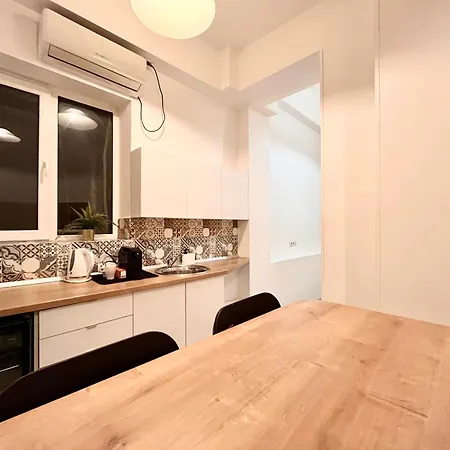 Chic Old Town Escape With Modern Comforts 公寓 布加勒斯特